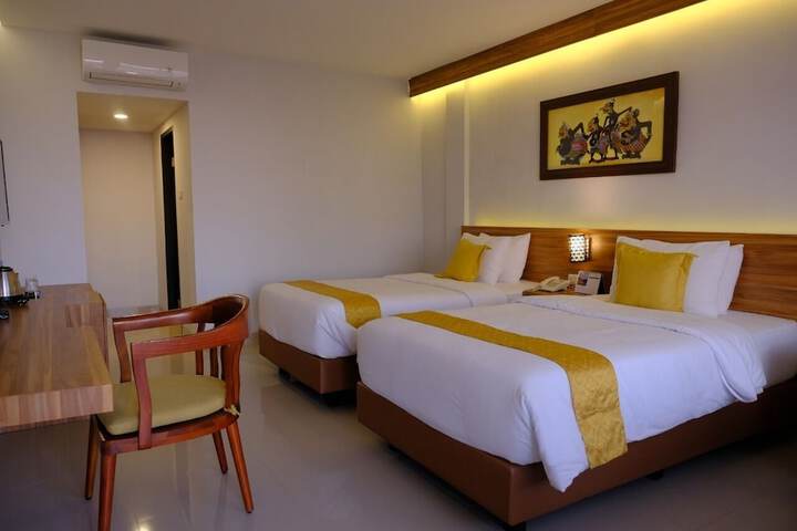 Room 4 of 43