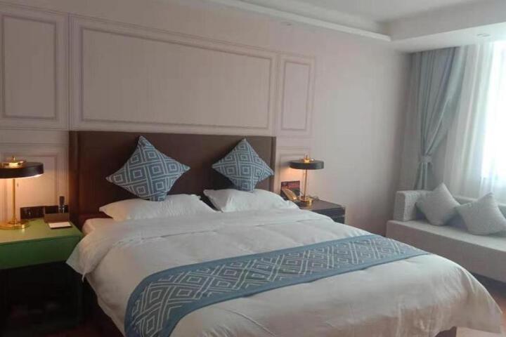 Gme Fuyang Guangming South Road Hotel