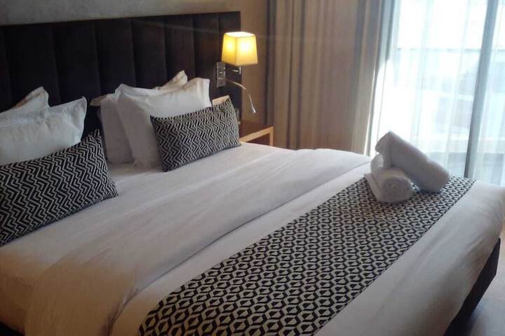 Room 12 of 19