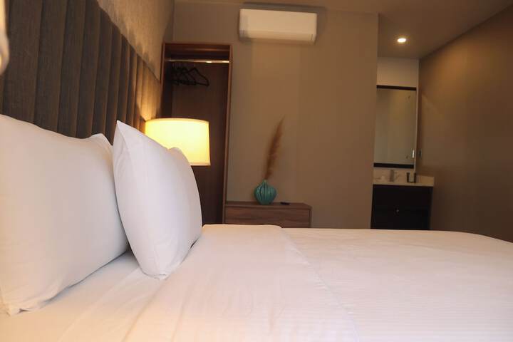 Room 6 of 26