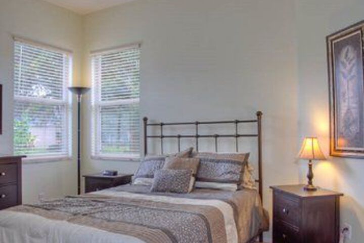 Room 8 of 20