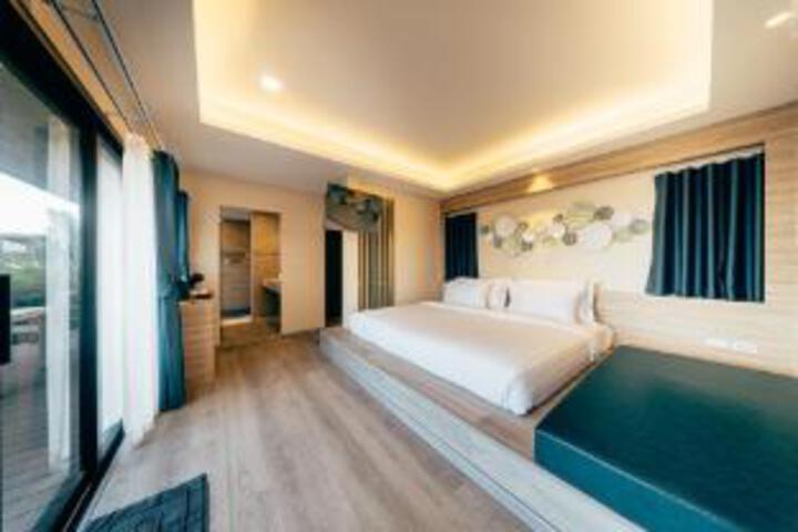 Room 21 of 23