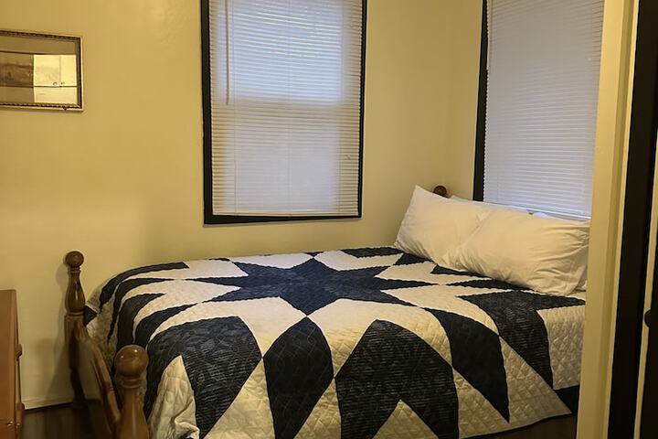 Room 11 of 83