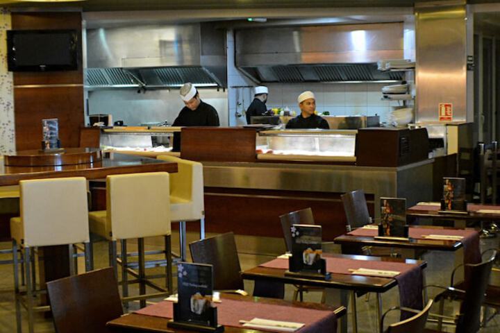 Dining 73 of 124