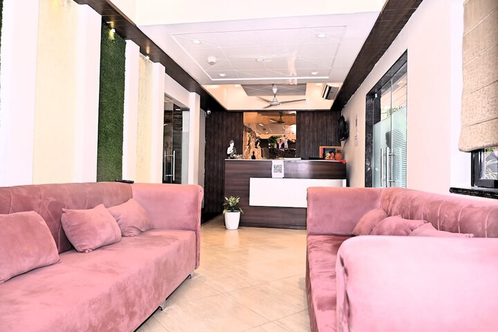 Hotel Interior 4 of 10