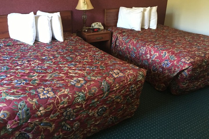 Room 5 of 19