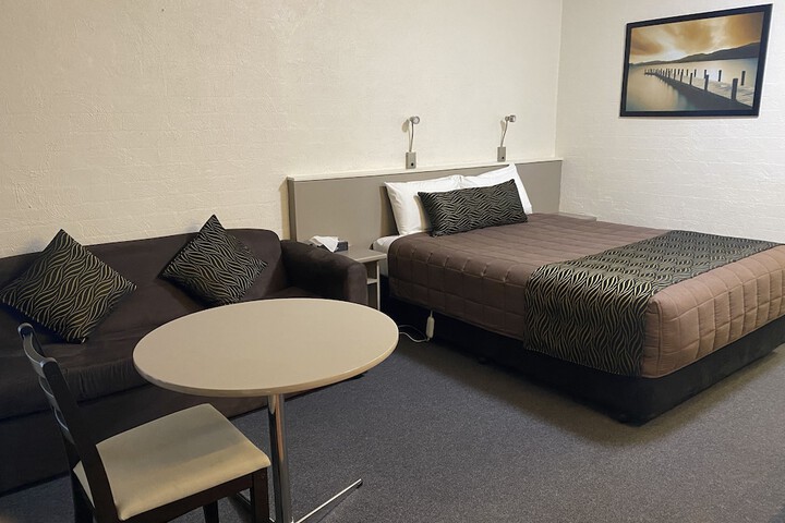 Room 18 of 54