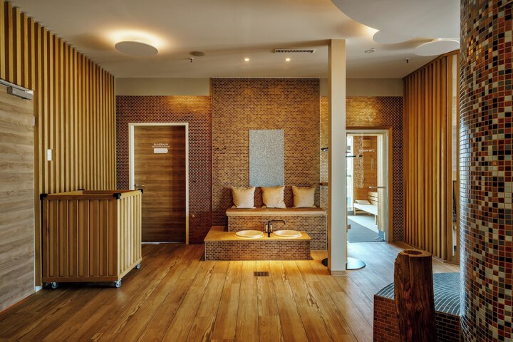 Spa 46 of 71