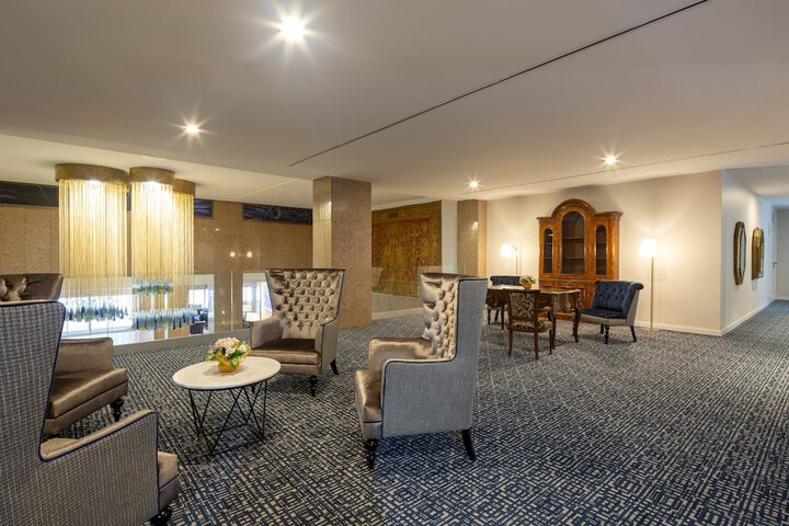 Hotel Lobby
