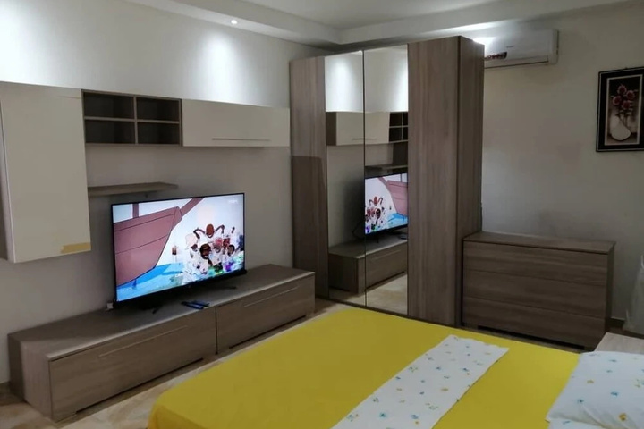 Room 3 of 5