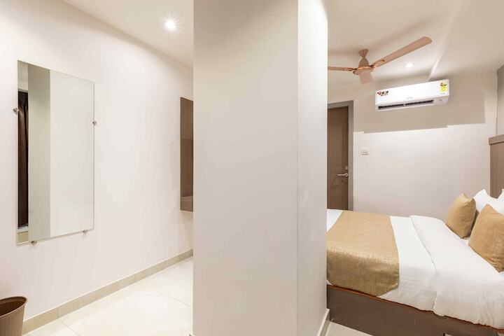 Room 32 of 39