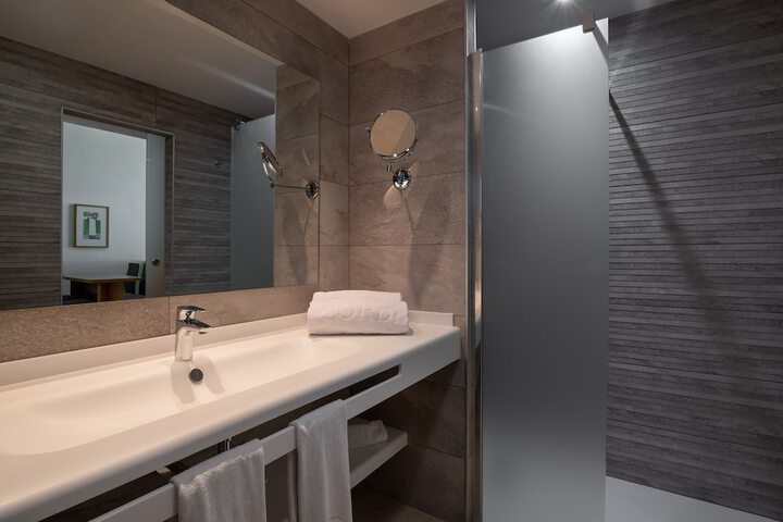 Bath Interior