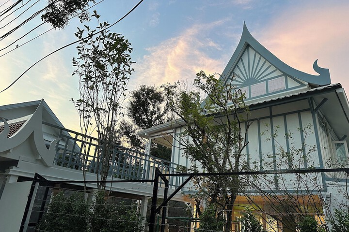 Baan Debtida