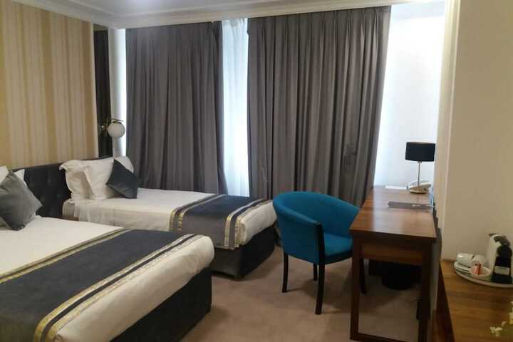 Room 38 of 108