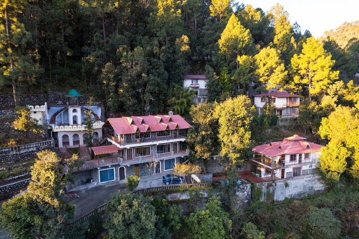 The Canadian Woods Resort in Nainital