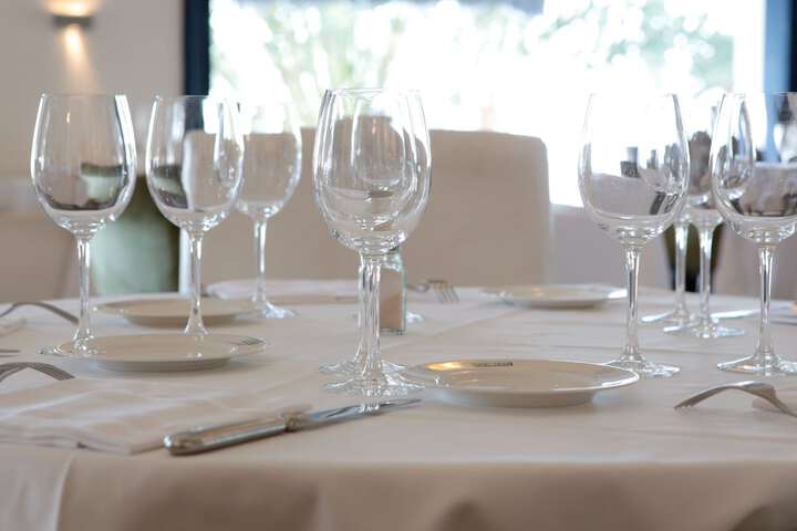 Dining 68 of 82