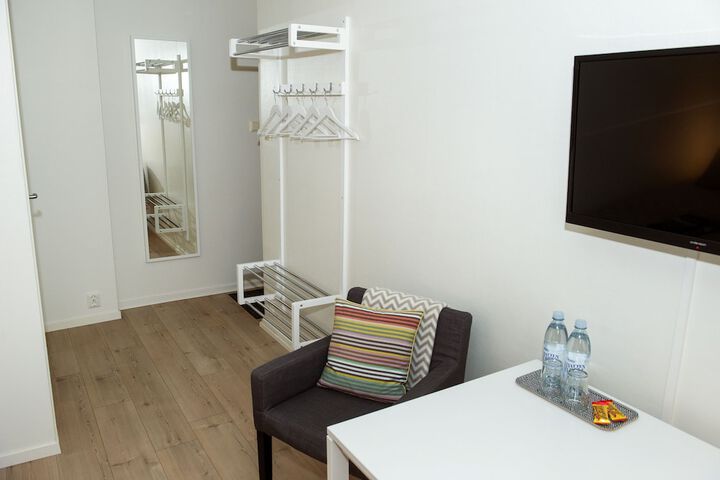 Room 16 of 39