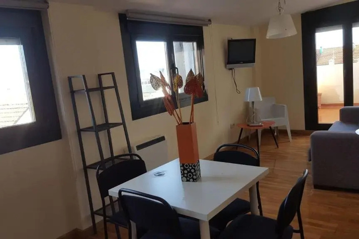 Room 2 of 3