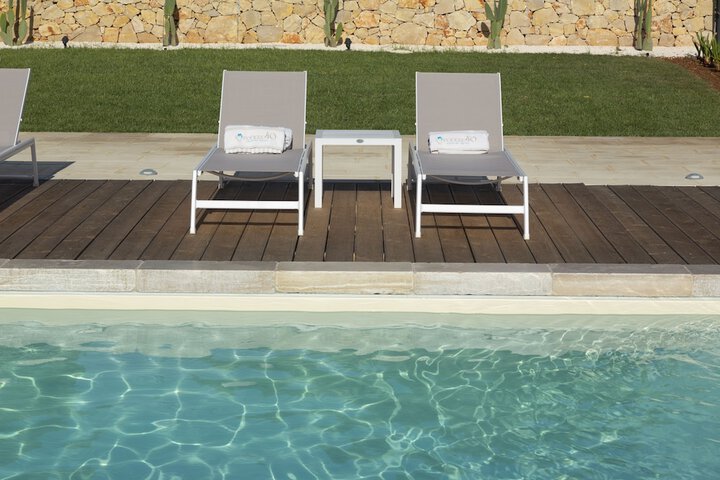 Sundeck 100 of 105