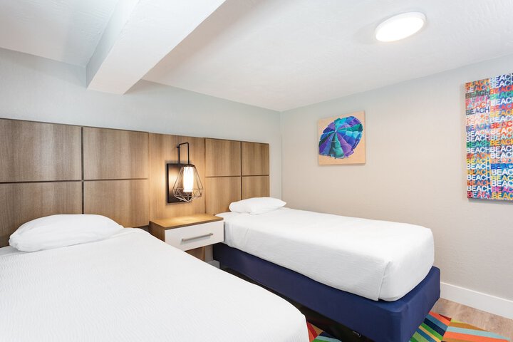 Room 9 of 75