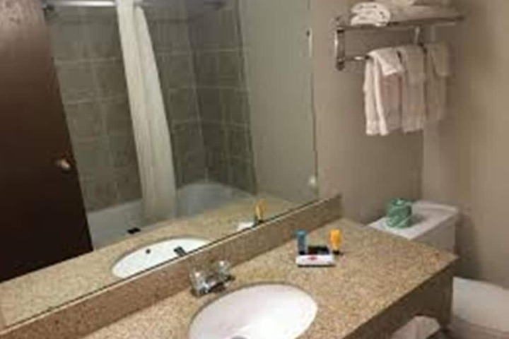 Bathroom sink