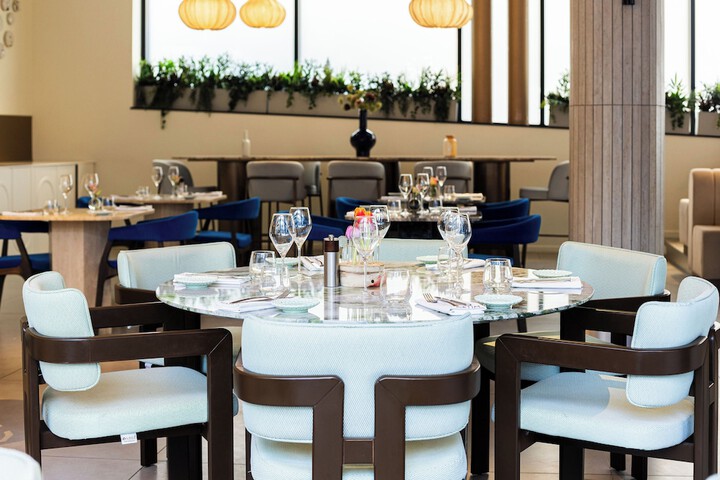 Dining 76 of 152