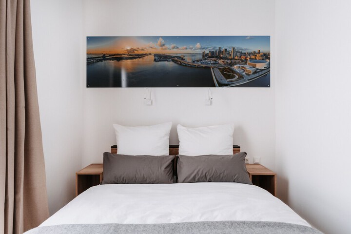 Room 43 of 86