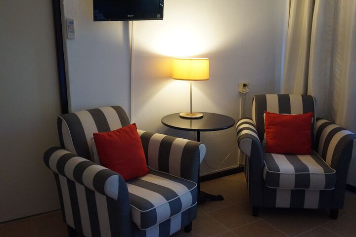 Room 21 of 114