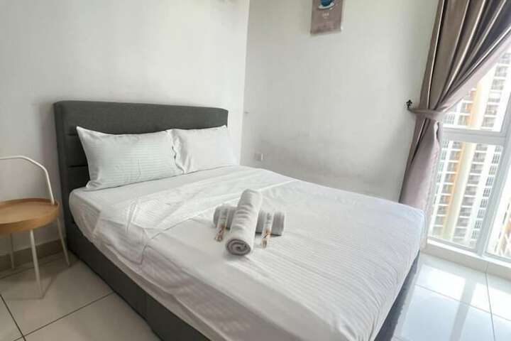 Room 12 of 72