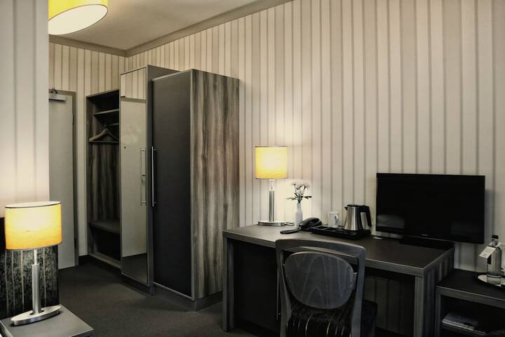 Room 29 of 89