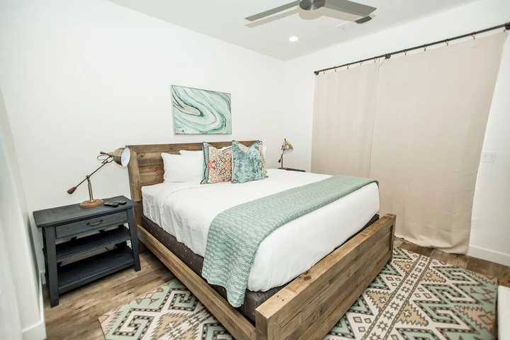 Room 3 of 21
