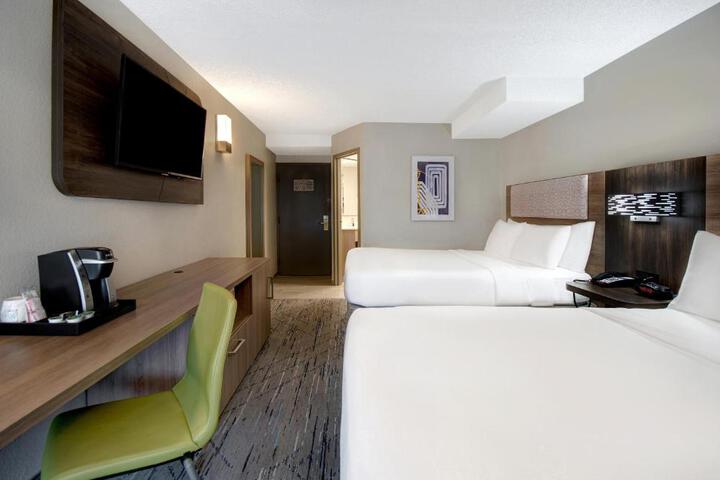 Standard Double Bed (3 of 5)
