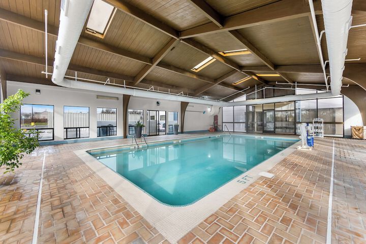 Pool 35 of 64