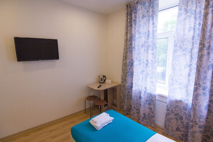 Room 10 of 26