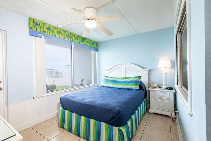 Room 5 of 35