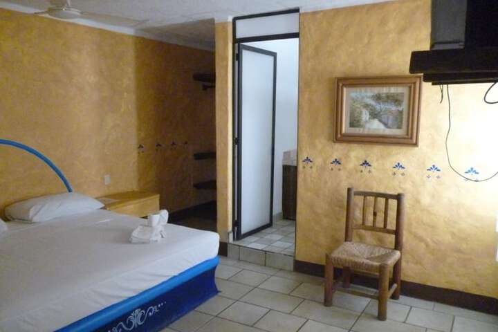 Room 8 of 21