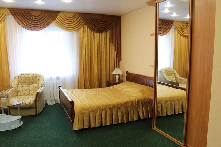 Room 28 of 59