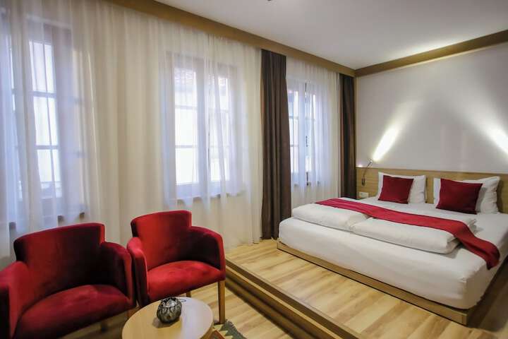 Room 14 of 70