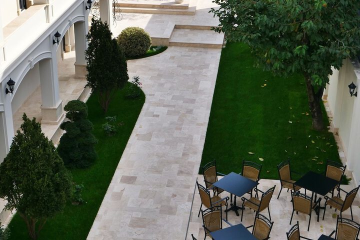 Terrace/Patio 14 of 27