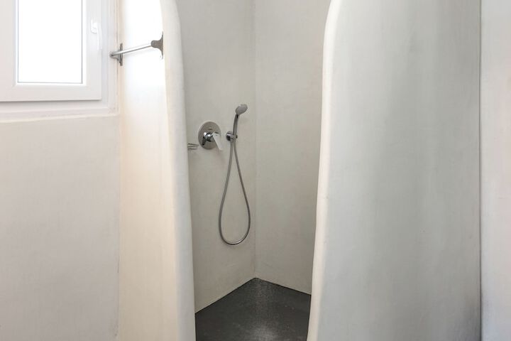 Room 28 of 39