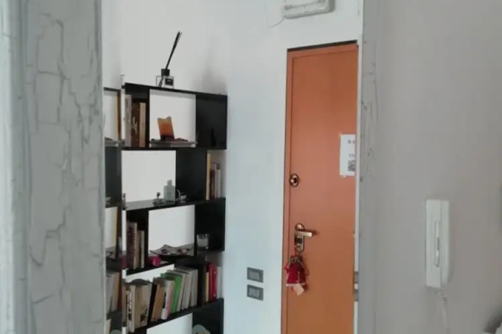 Room 12 of 18