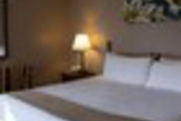 Room 17 of 168