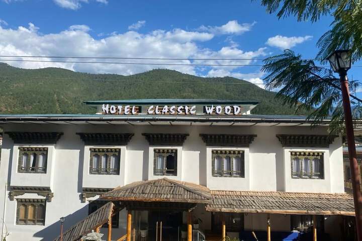 Hotel Classic Wood