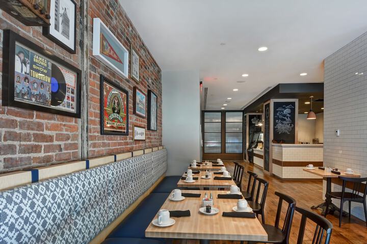Breakfast area