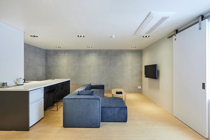 Room 10 of 41
