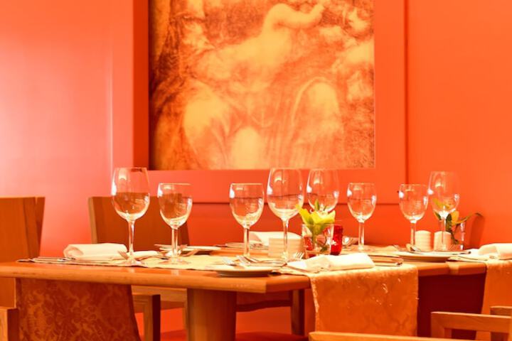 Dining 260 of 411