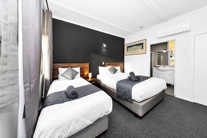 Room 10 of 55