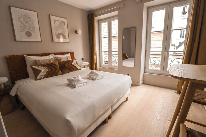 Room 17 of 35
