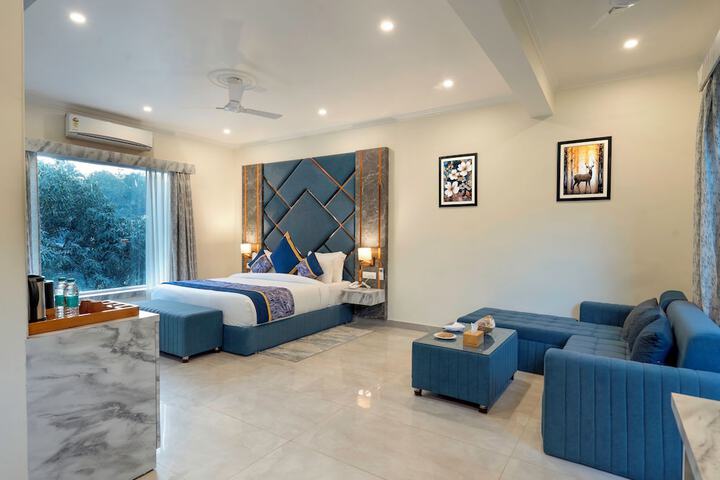 Room 12 of 79