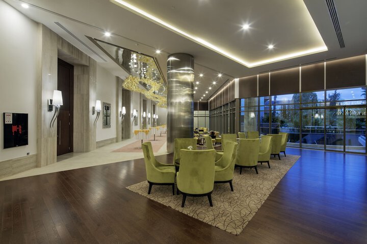 Hotel Interior 16 of 303
